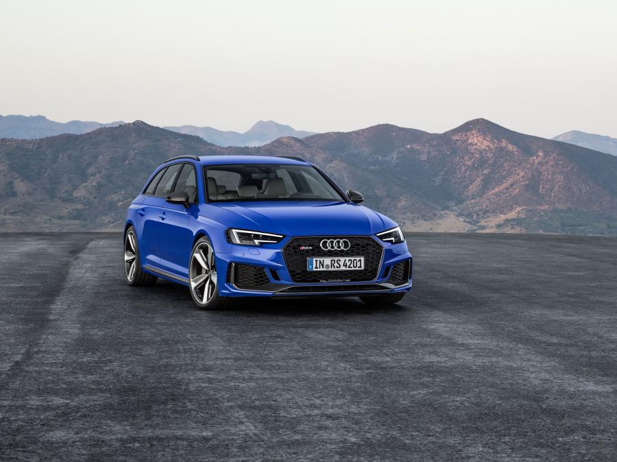  Audi RS4 Avant (B9) 2017 года  (WW) (фото 10 из 57)